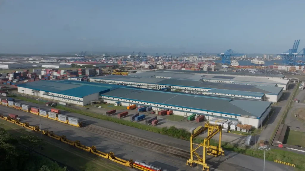 The exterior of JCAIN's modern logistics facility located in the Panamá Pacífico special economic area.